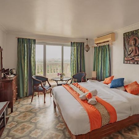 Ocean Suite Goa Dona Paula Zewnętrze zdjęcie