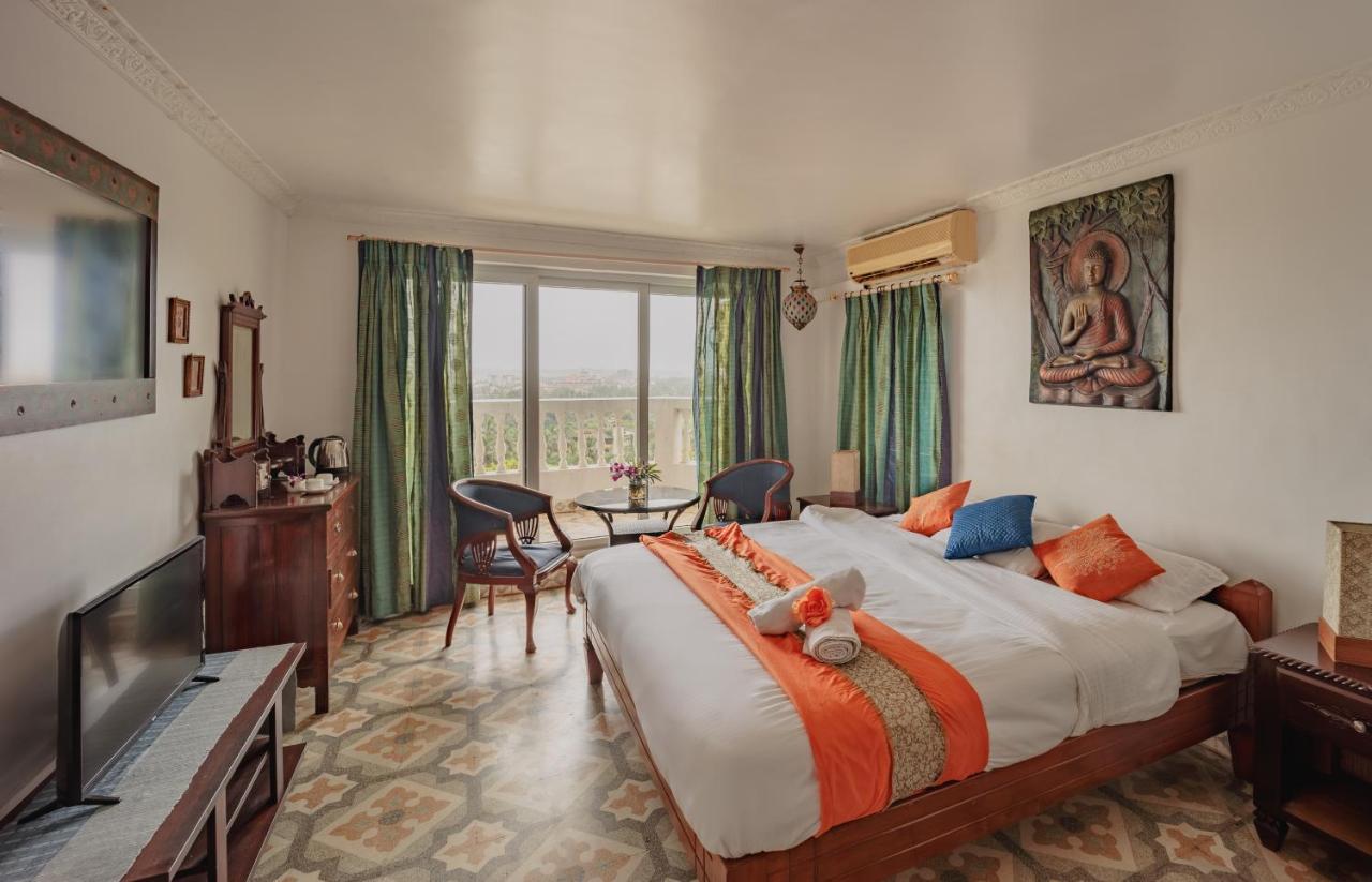 Ocean Suite Goa Dona Paula Zewnętrze zdjęcie