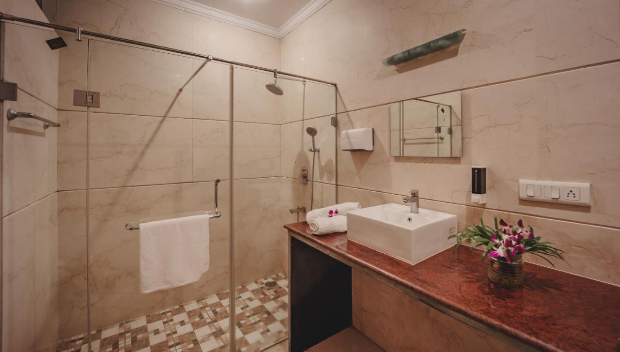 Ocean Suite Goa Dona Paula Zewnętrze zdjęcie